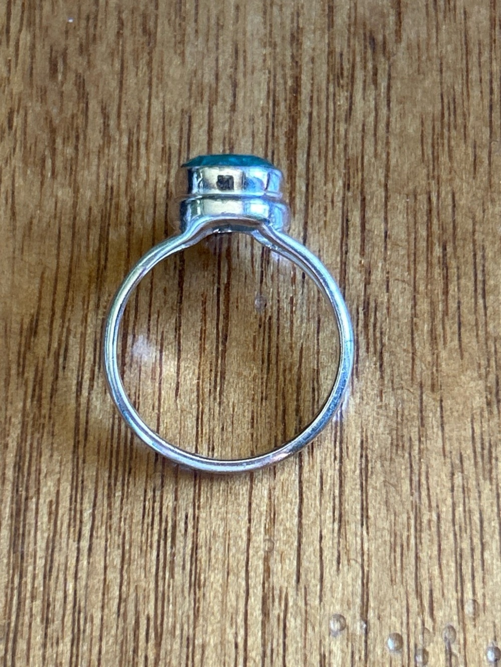 Sterling Silver and Genuine Teardrop Emerald Gemstone Ring - Picture 5 of 7